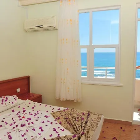 Hotel Europa Beach 3*